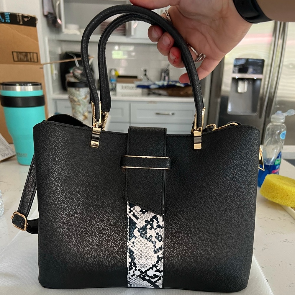 black snakeskin purse